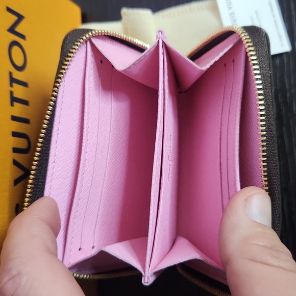 LV Vivienne Small Zip Wallet, Unused! - Picture 7 of 9